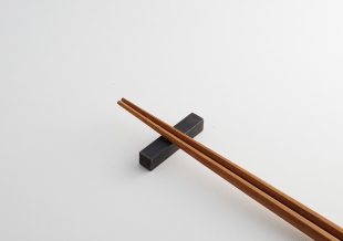 【忘れられがちな重要アイテム】箸置き、カトラリーレストのご紹介1/ステンレス